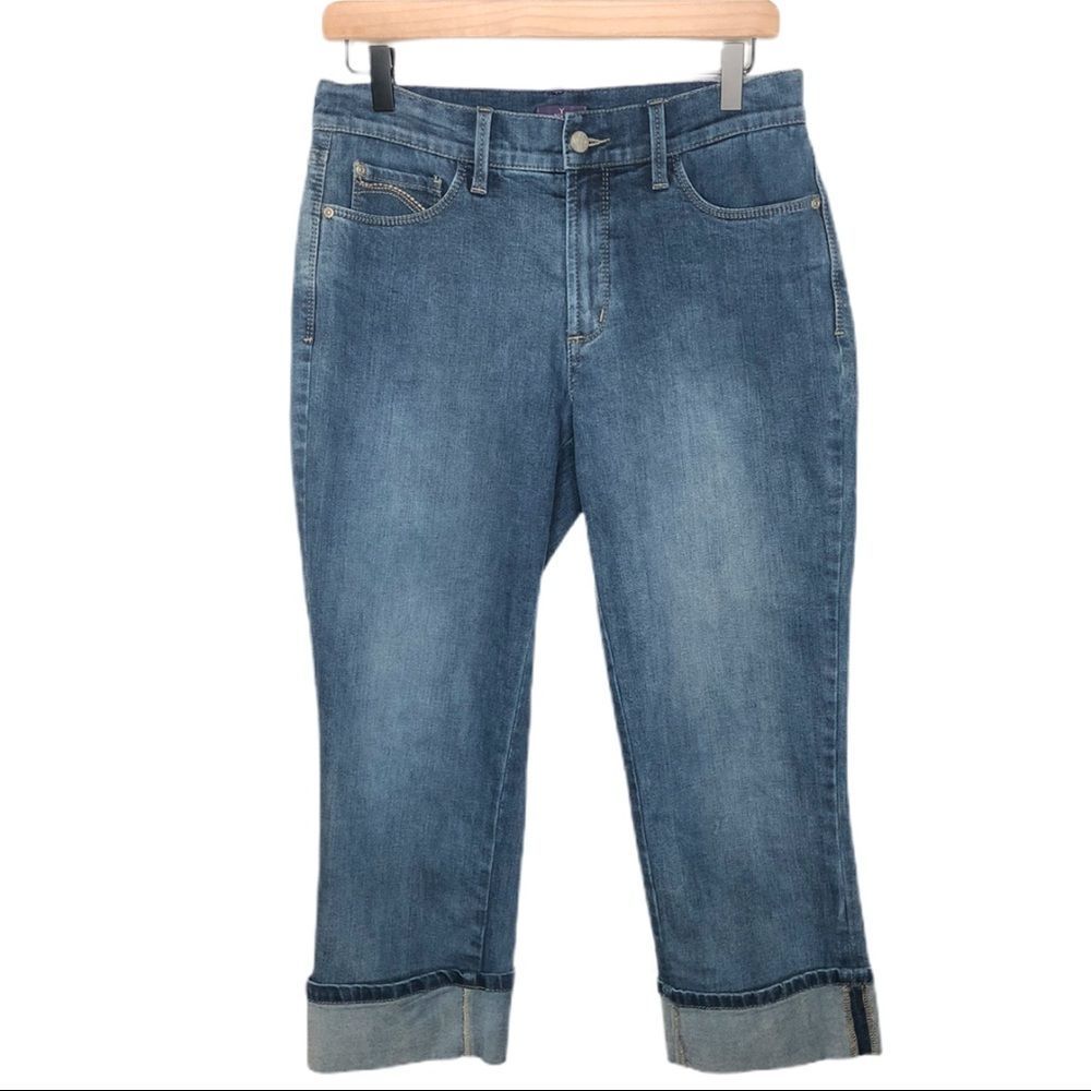 NYJD Jean Capri's Size 6